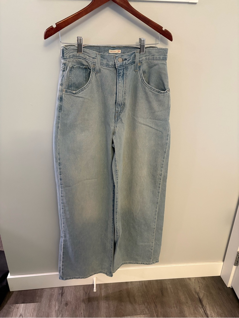 Levi's Cinch Baggy Jeans - Size 29